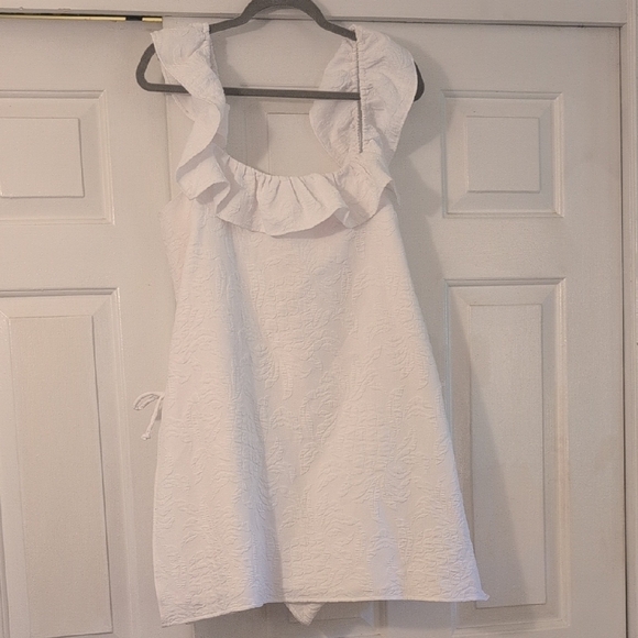 White Eyelet Dress with Ruffle Sleeves - Picture 5 of 5